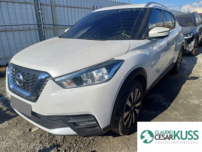 NISSAN KICKS 18/18