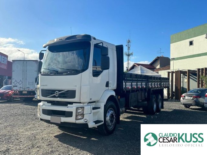 VOLVO VM-270 12/12